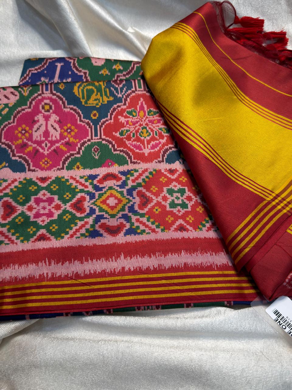 Patola sale