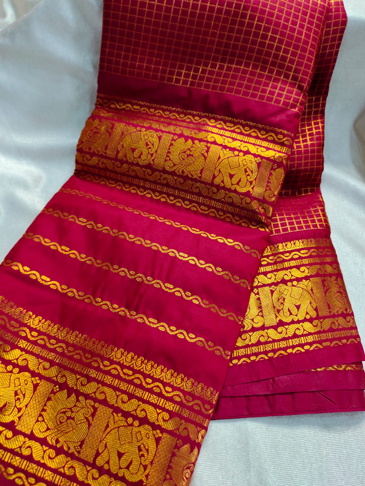 Vintage valli gadwal