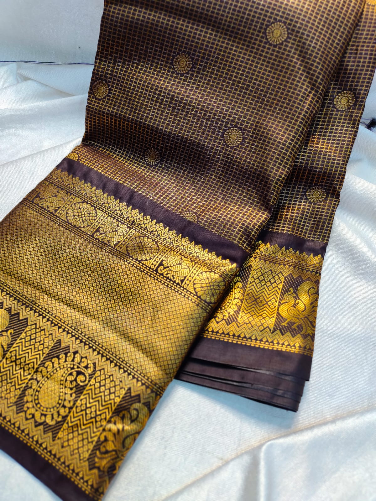 Vintage valli gadwal