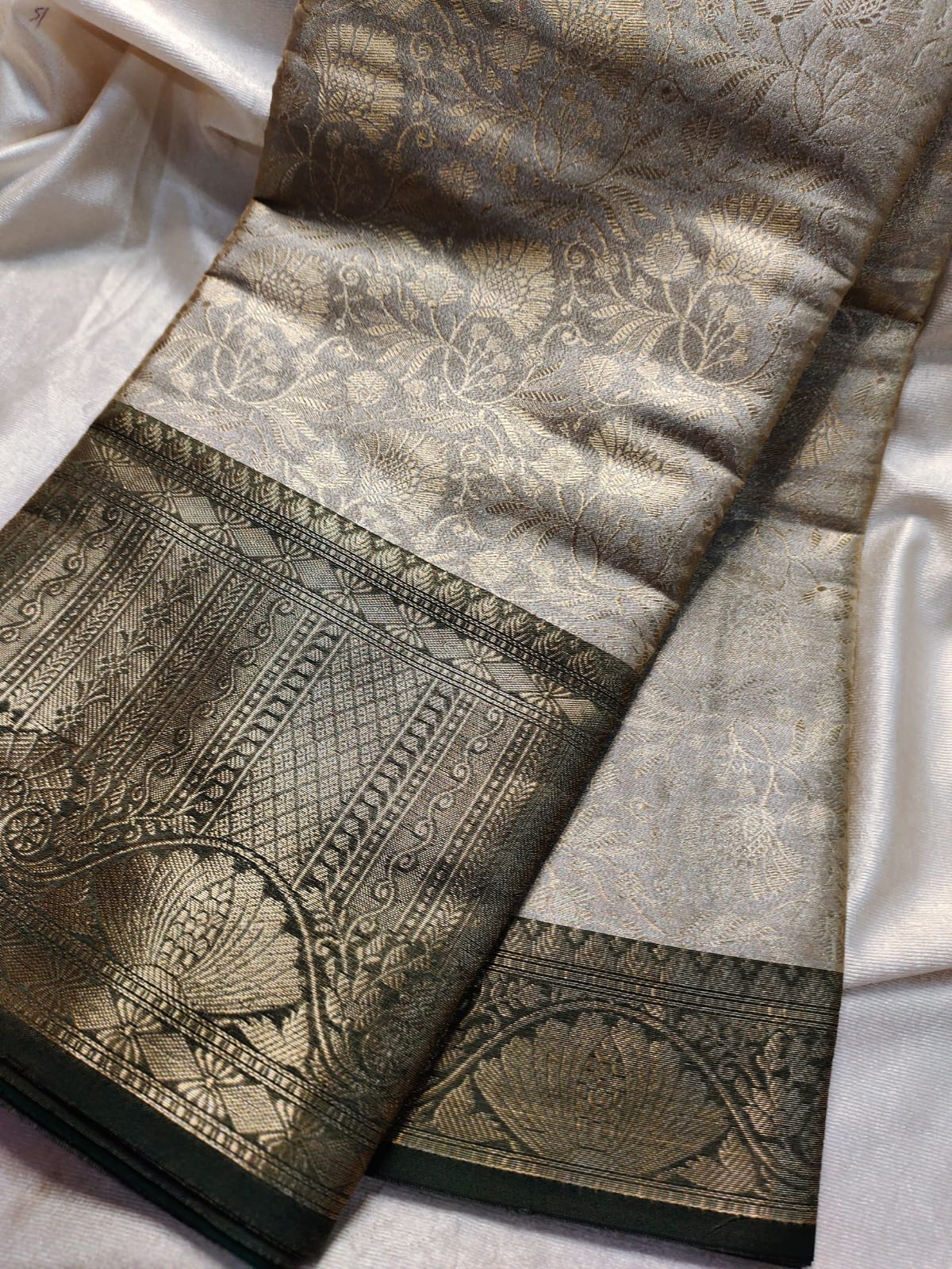 Weaving mistake saree 499