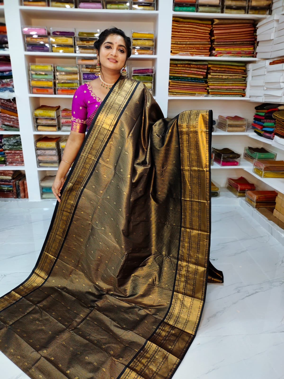 50% offer Valli gadwal