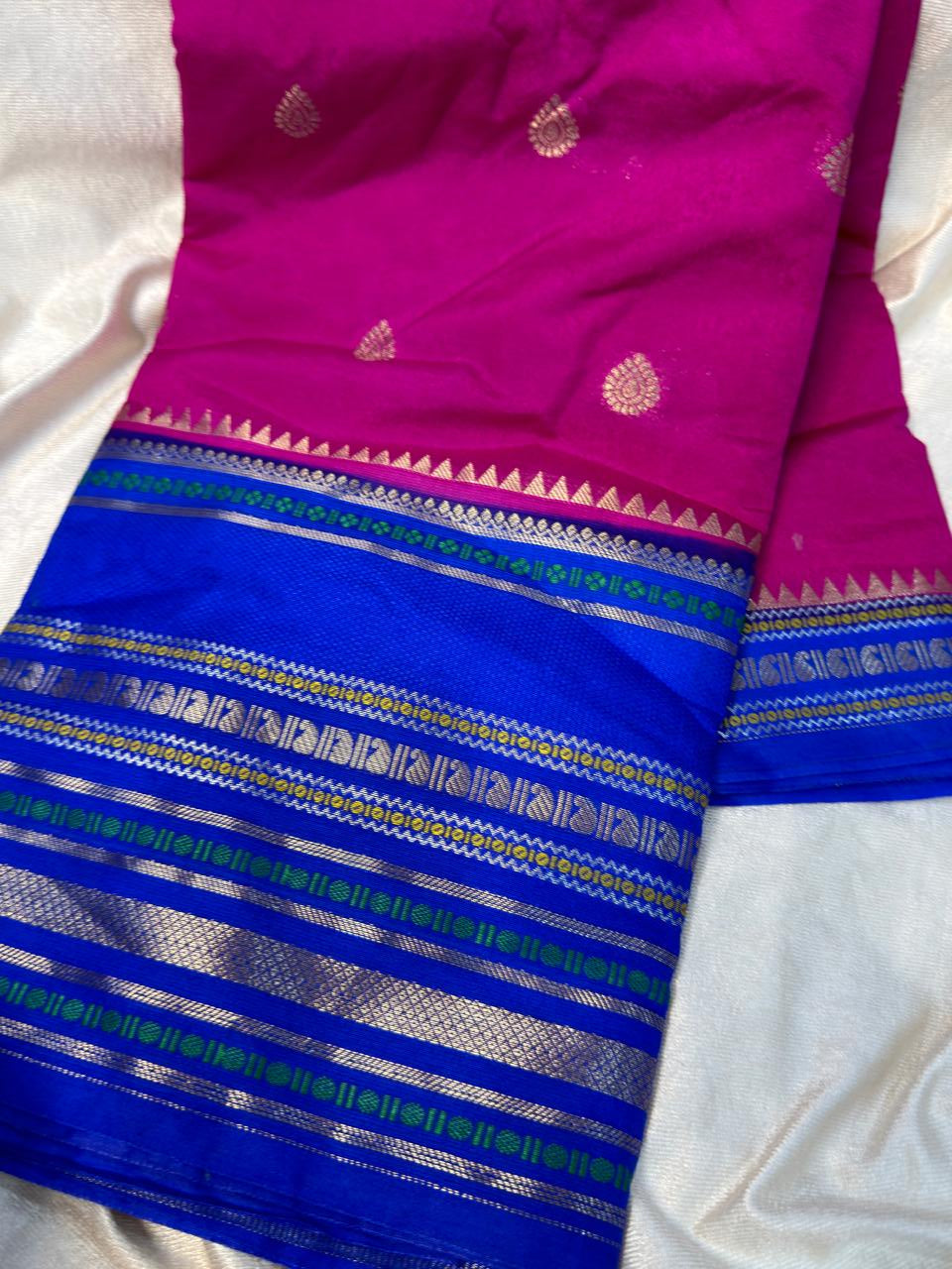 65% offer saree
