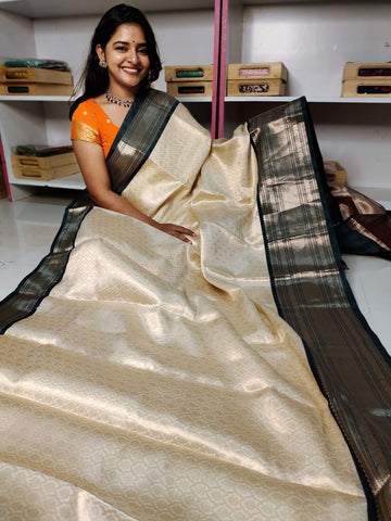 దీపావళికి చీరలు ఆఫర్ చేయండి