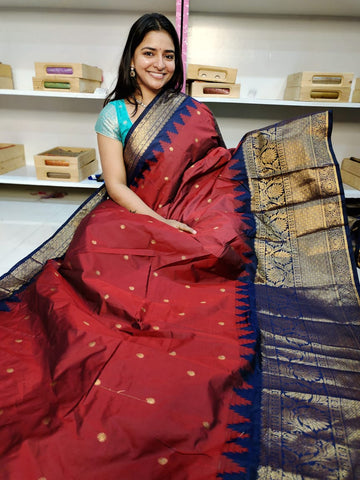 Gadwal offer sarees