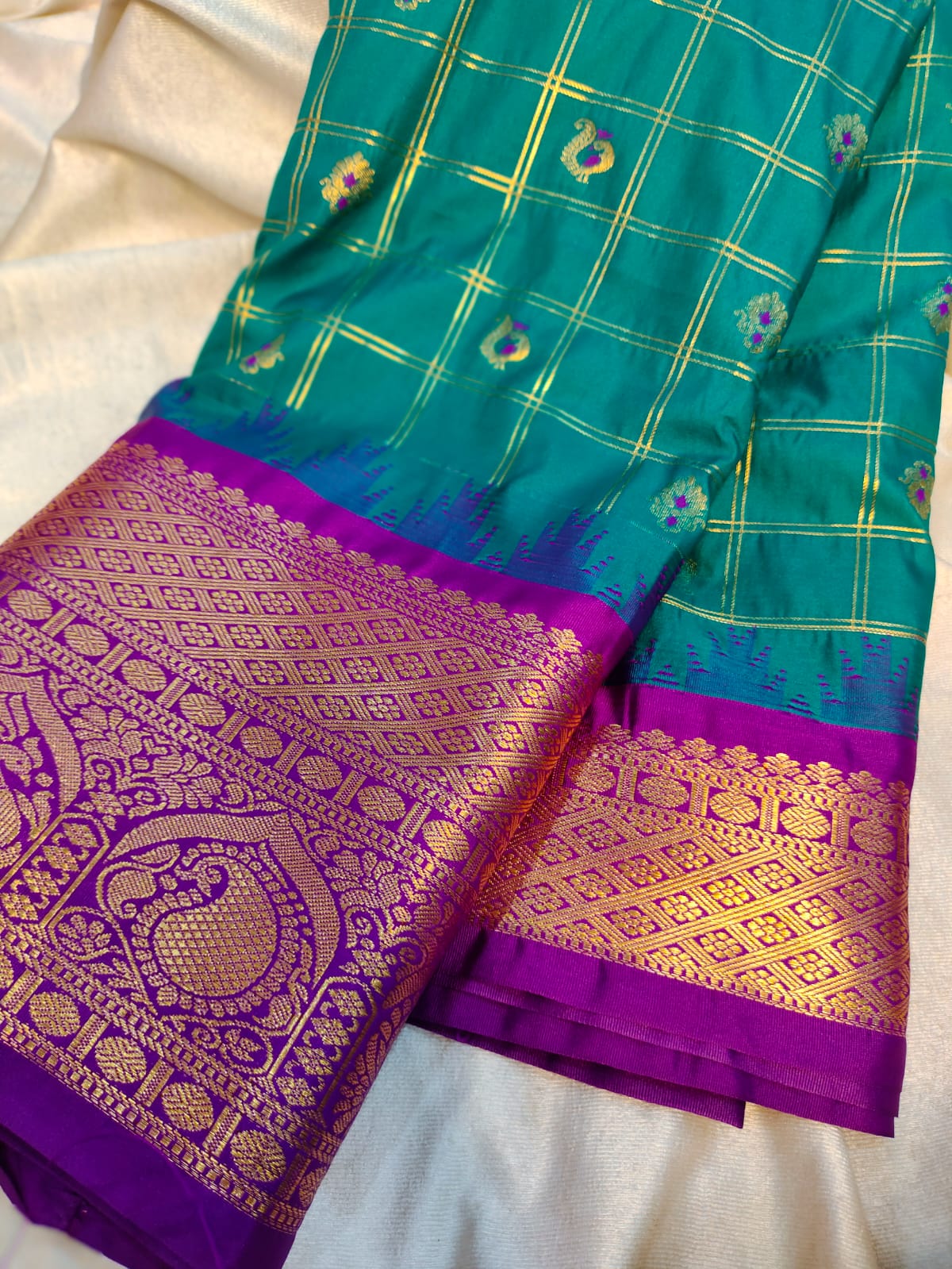 Sravanam gadwal sale