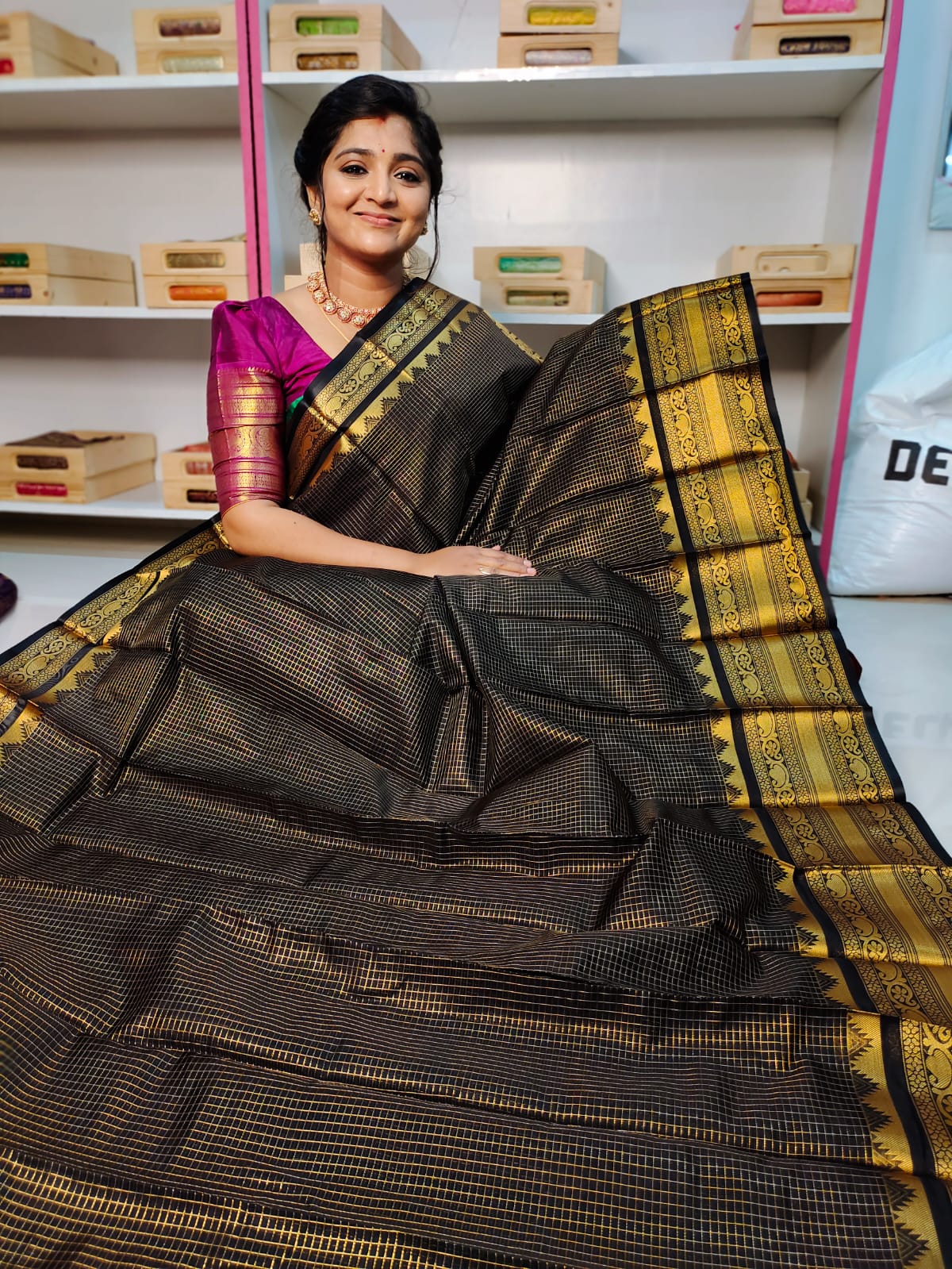 Vitange Mangalagiri sarees