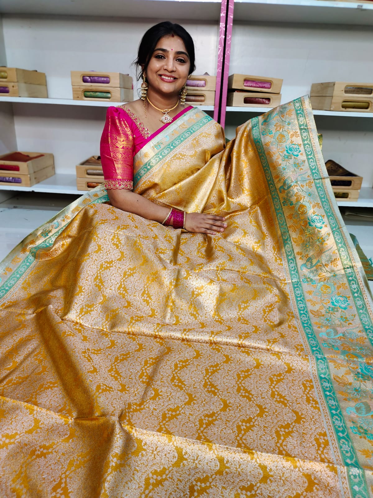 90% offer kanchi pattu collections