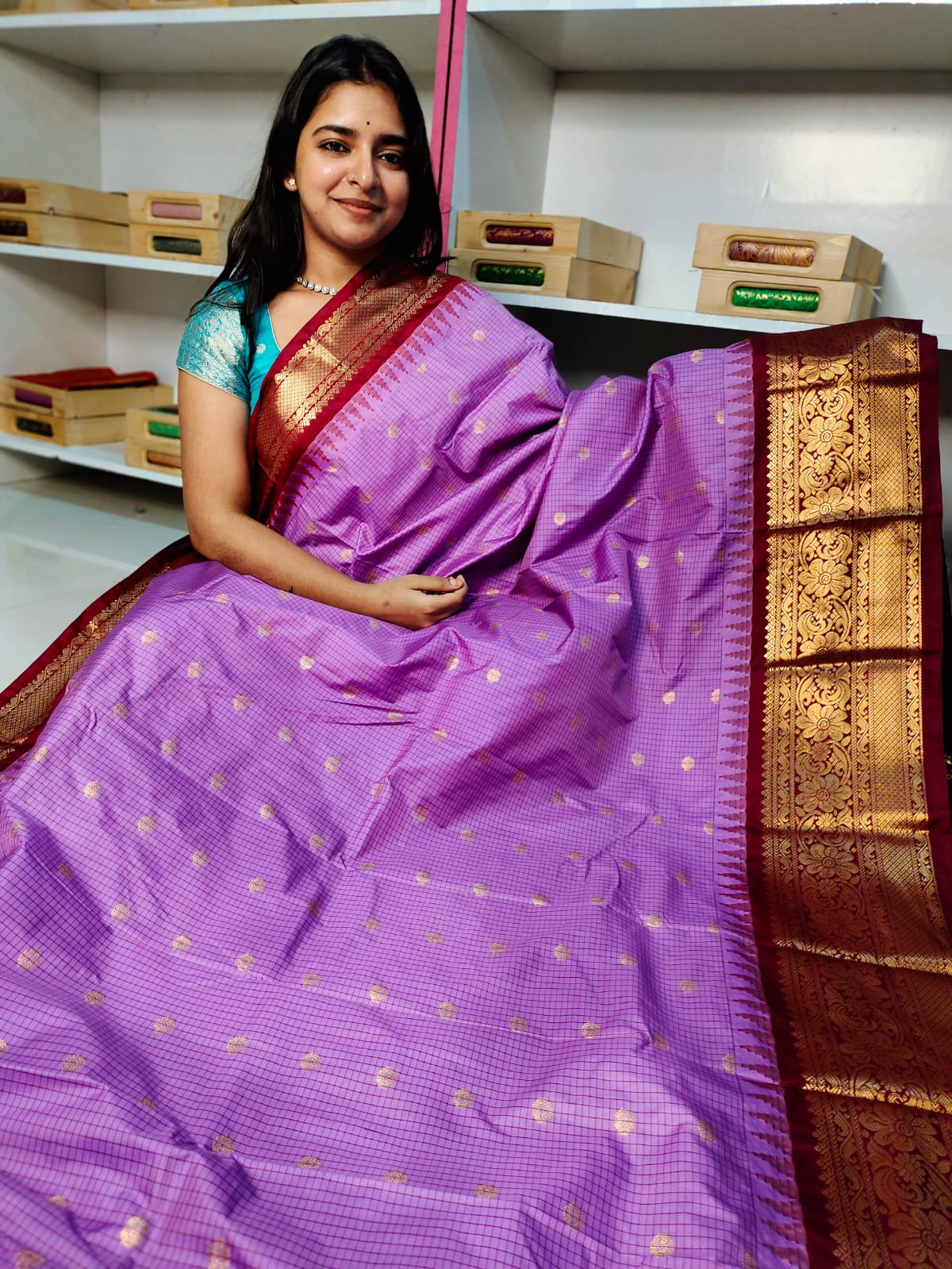 Vitange gadwal silk