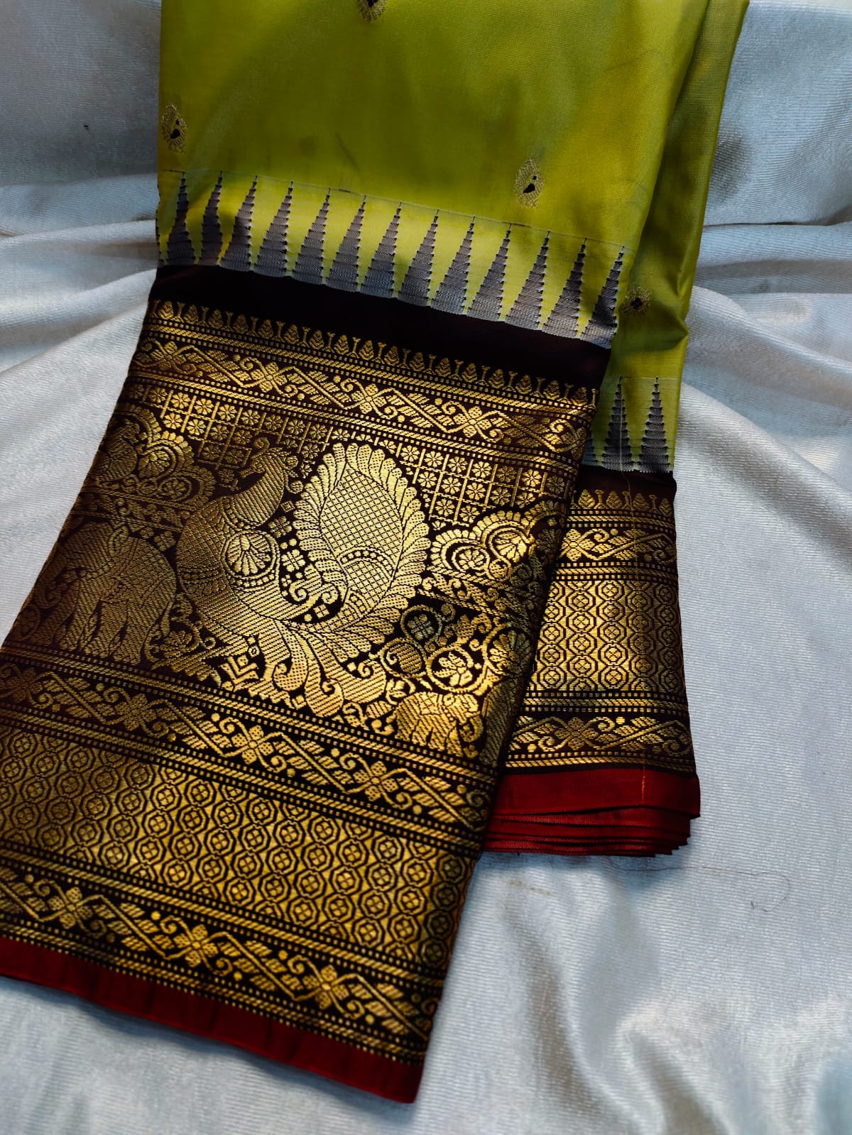 Vintage valli gadwal