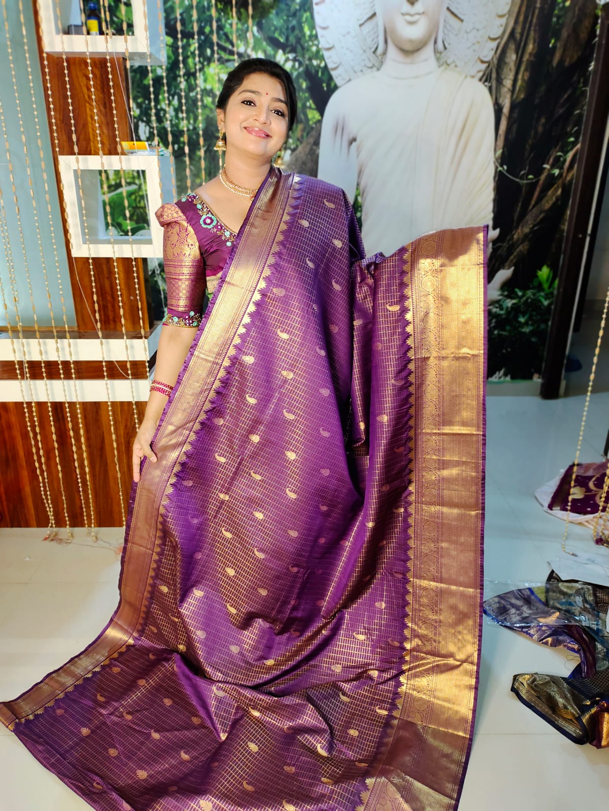 50% offer Valli gadwal