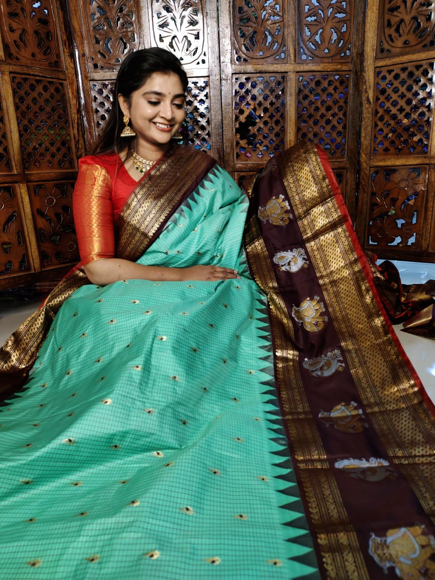 Vitange gadwal silk