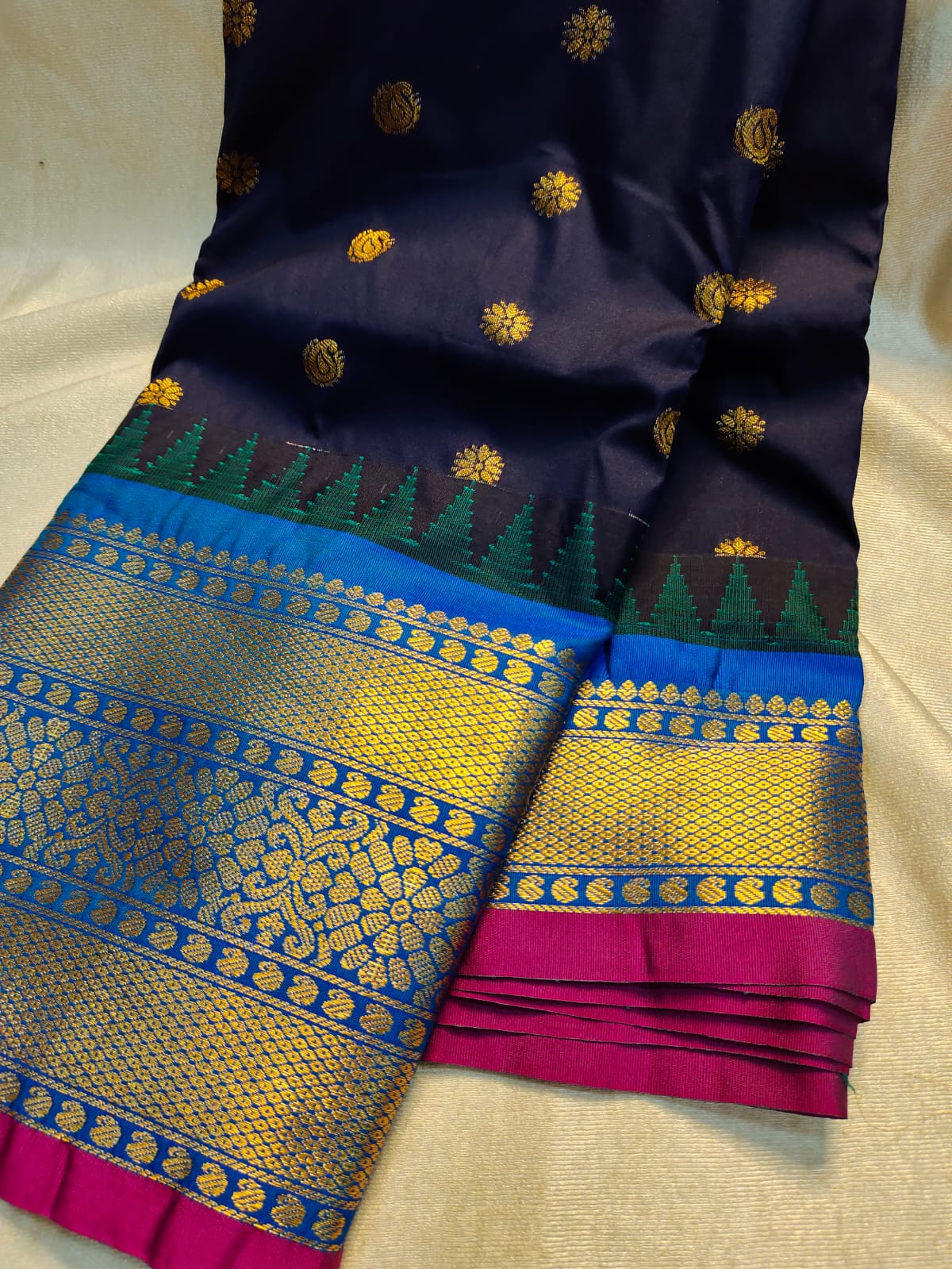Sravanam gadwal sale