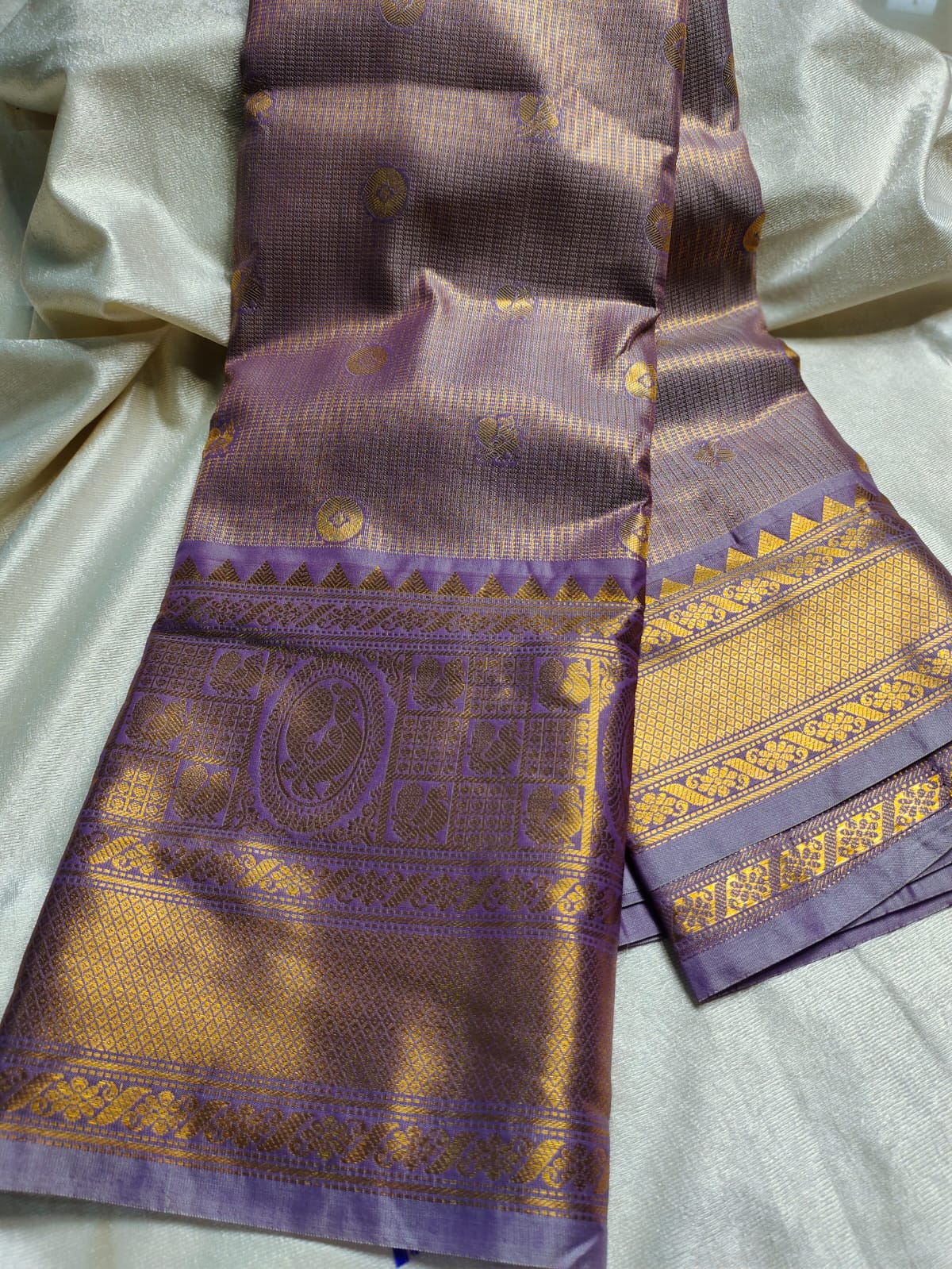 New vintage gadwal