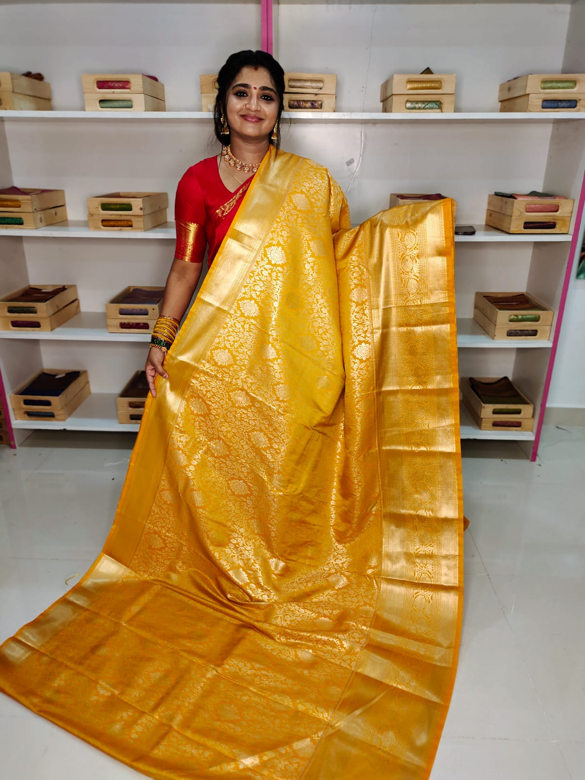 90% offer kanchi pattu collection