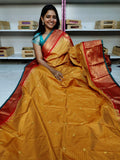 Gadwal offer sarees