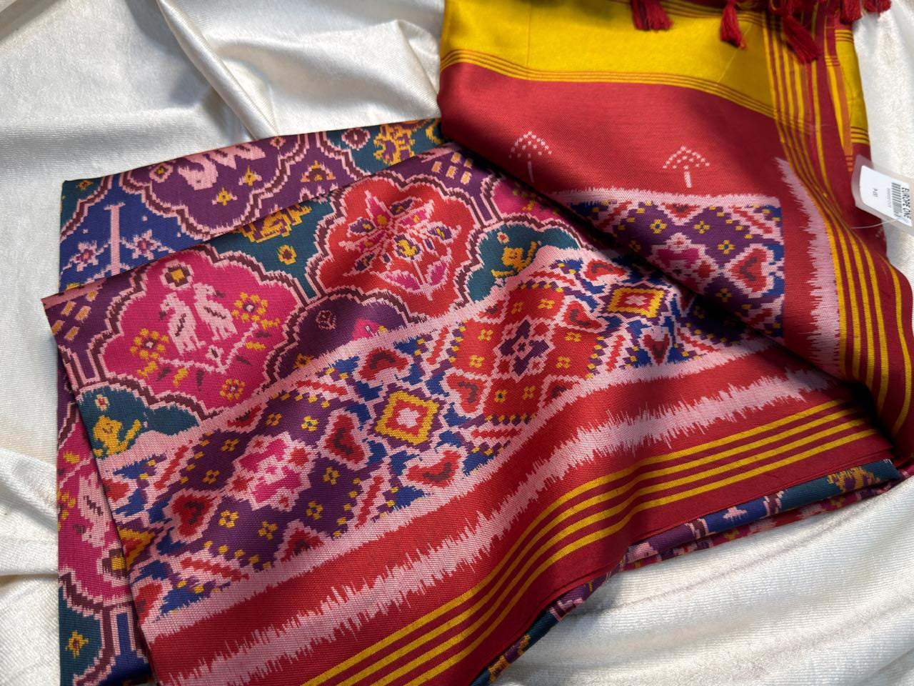 Patola sale