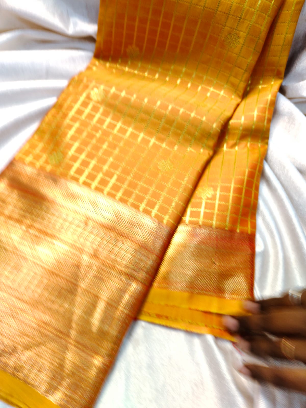 60% offer gadwal saree