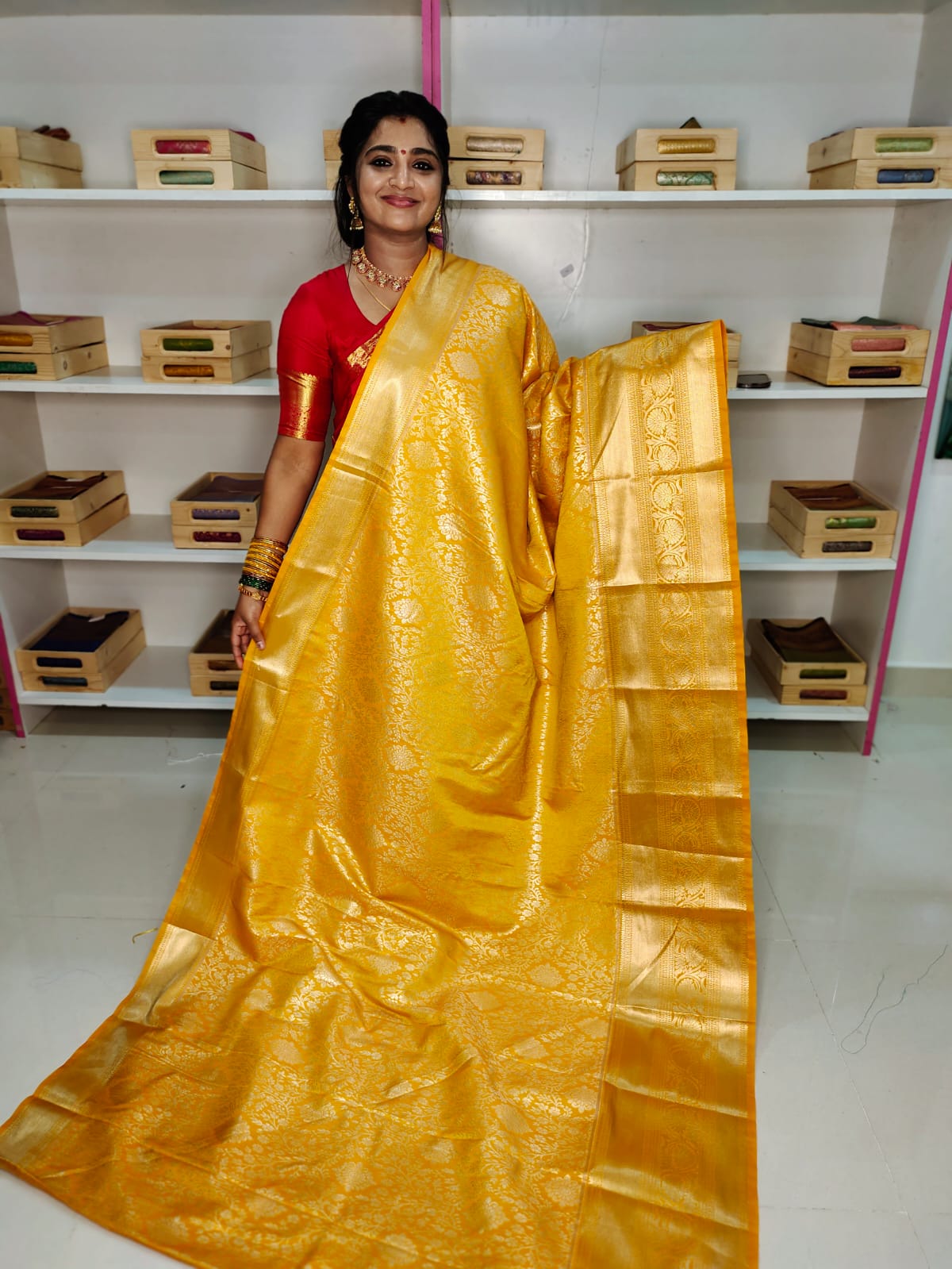90% offer kanchi pattu collection