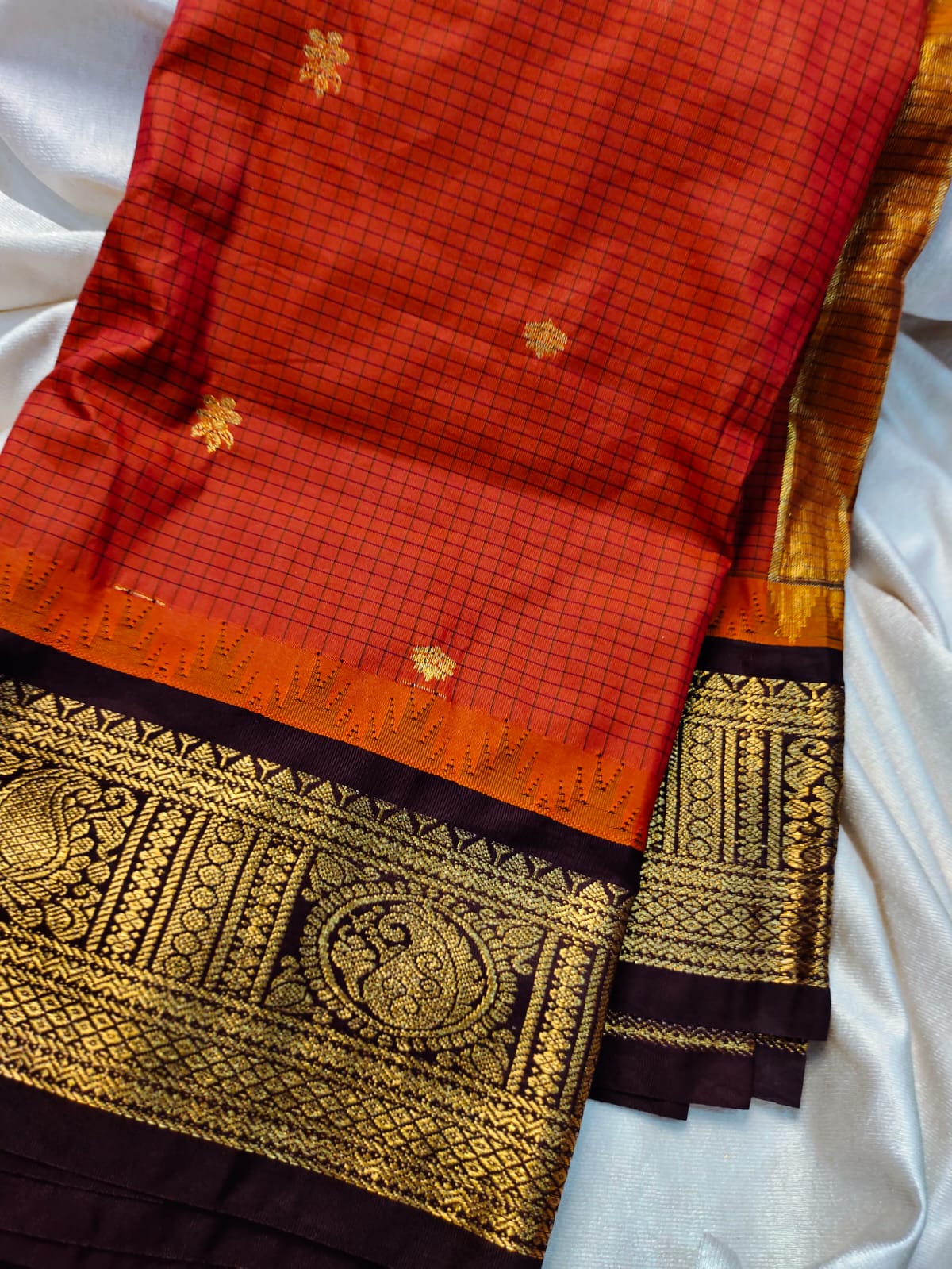 60% offer gadwal sarees