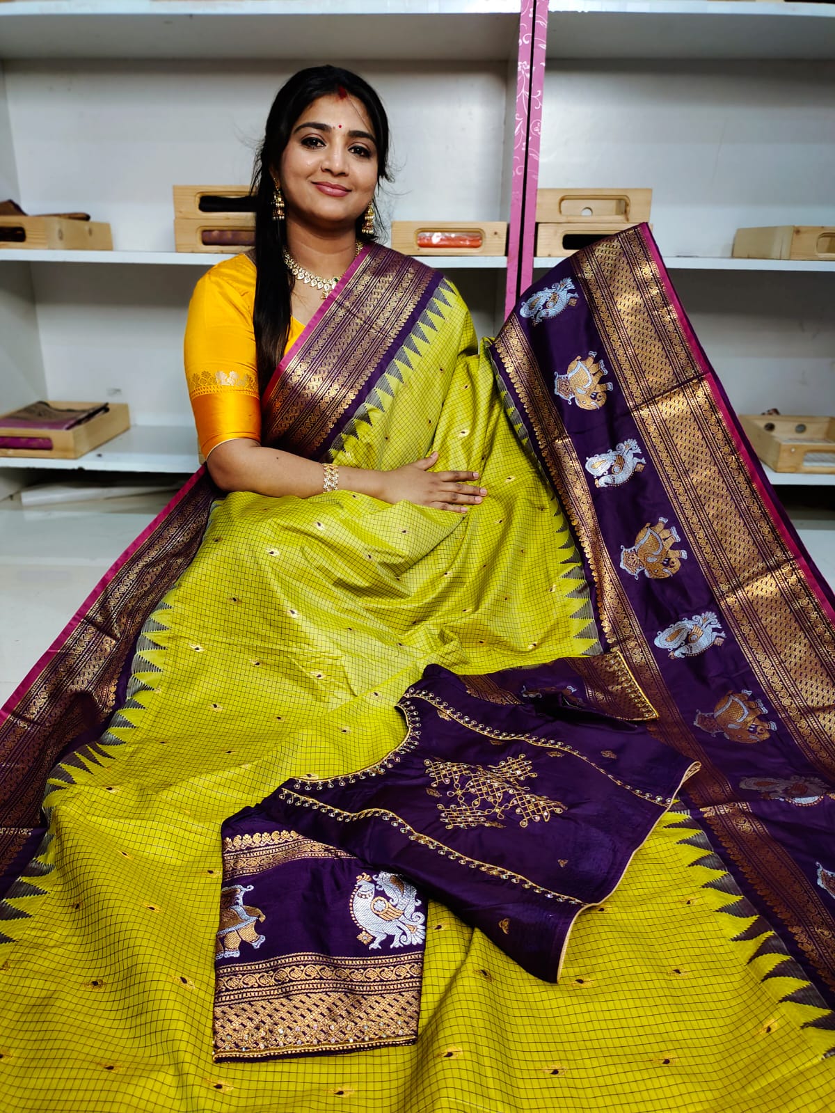 RW Saree