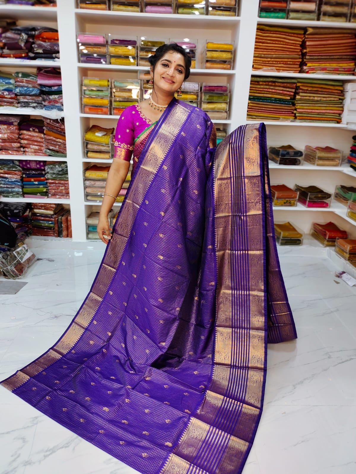 50% offer Valli gadwal