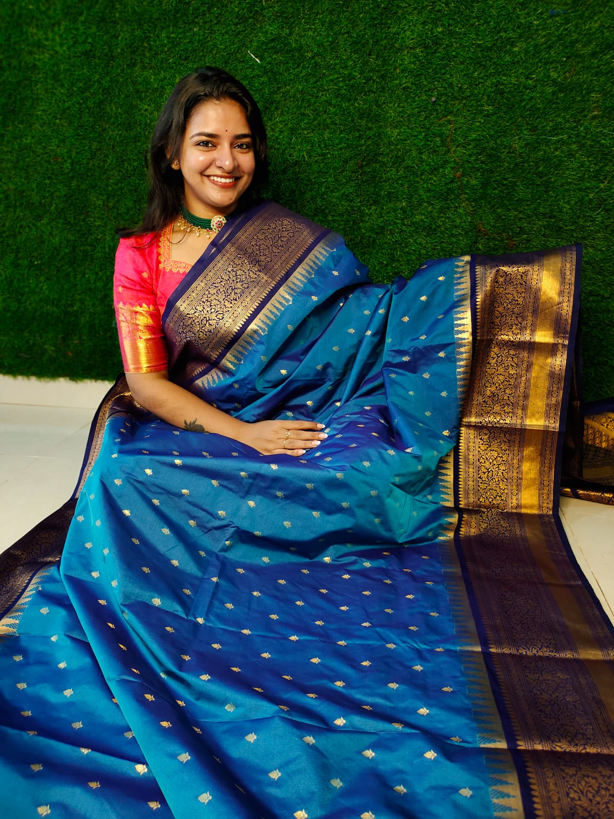 50% గద్వాల్ సిల్క్ చీర ఆఫర్