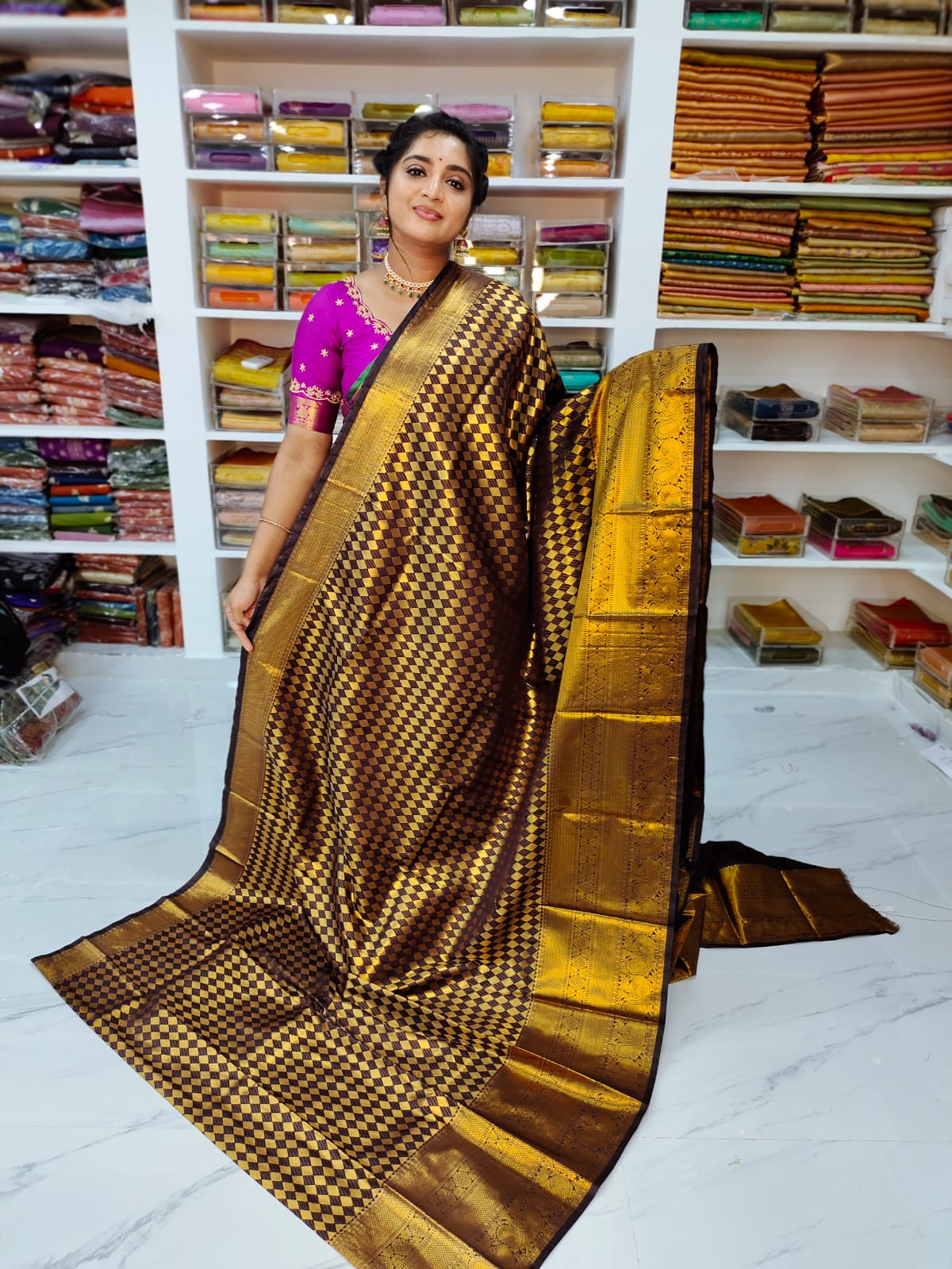 50% offer Valli gadwal