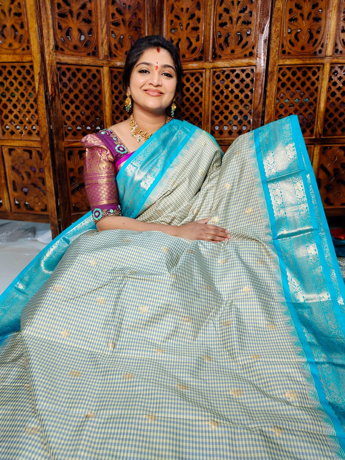 60% offer gadwal silk sarees