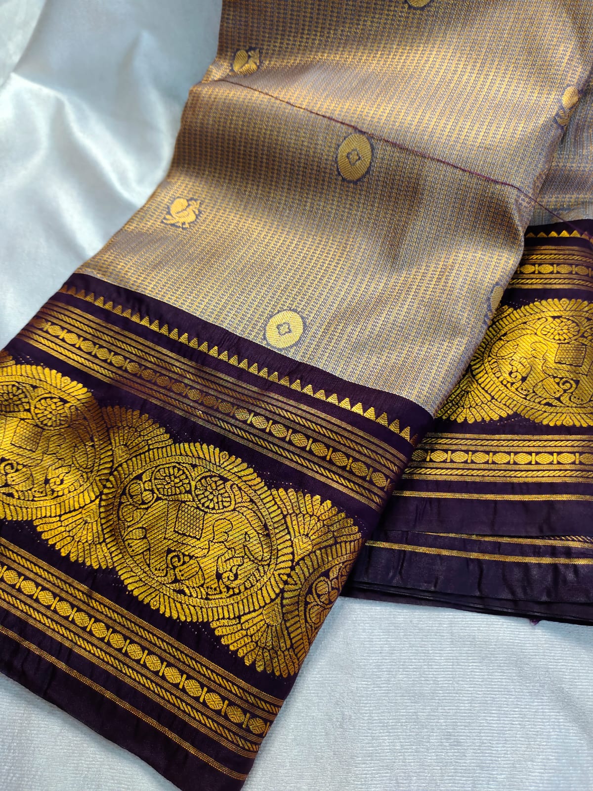 Vintage valli gadwal