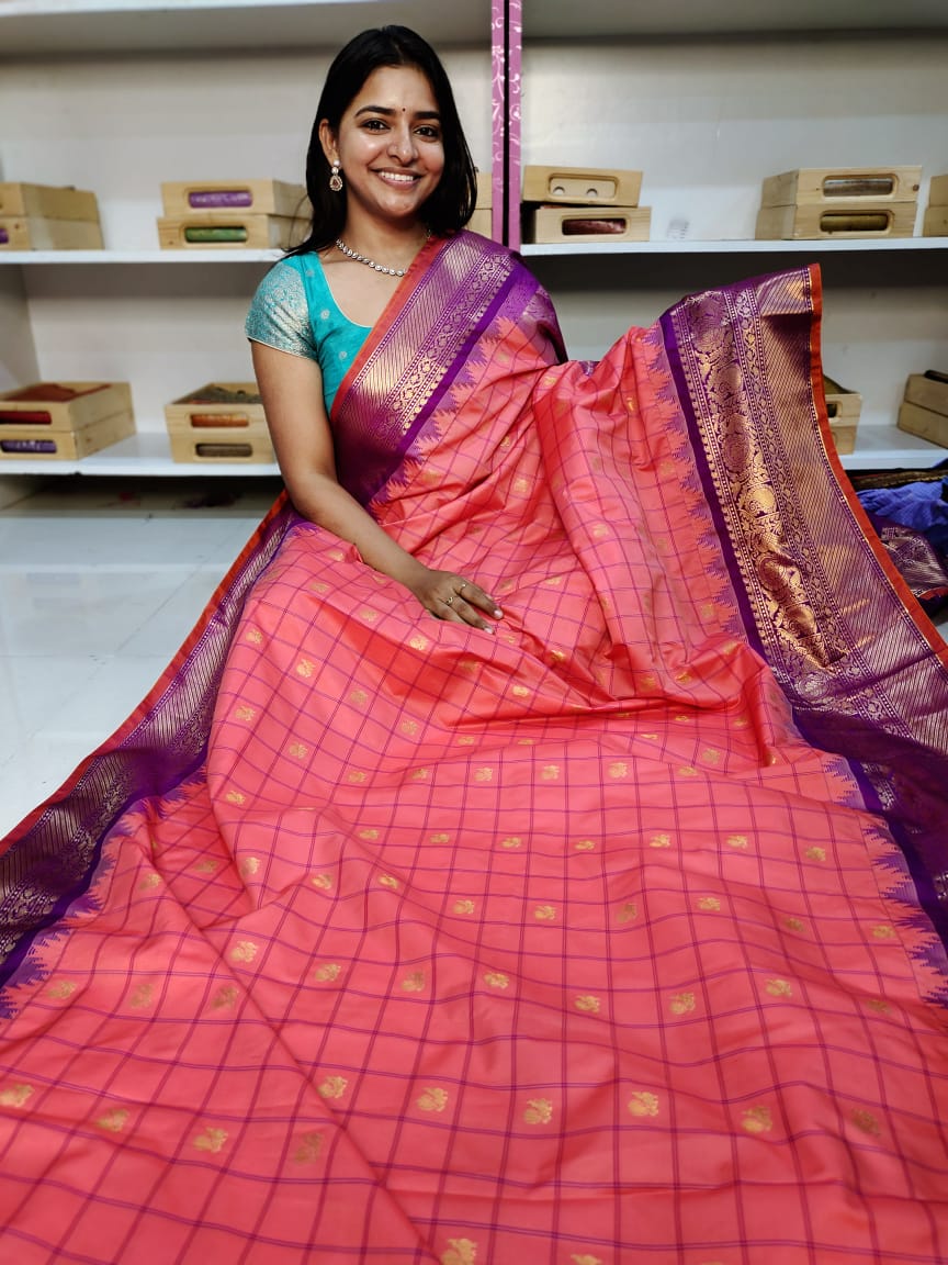 Gadwal offer sarees