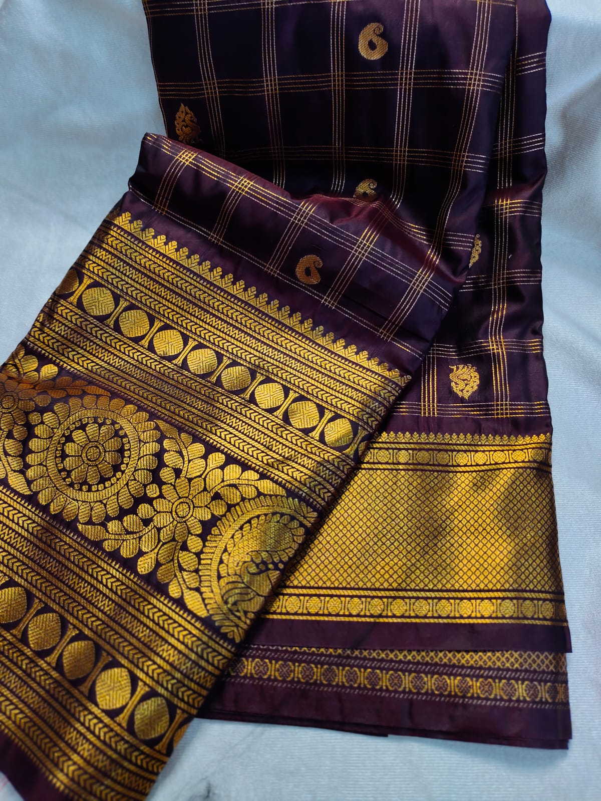 Vintage valli gadwal