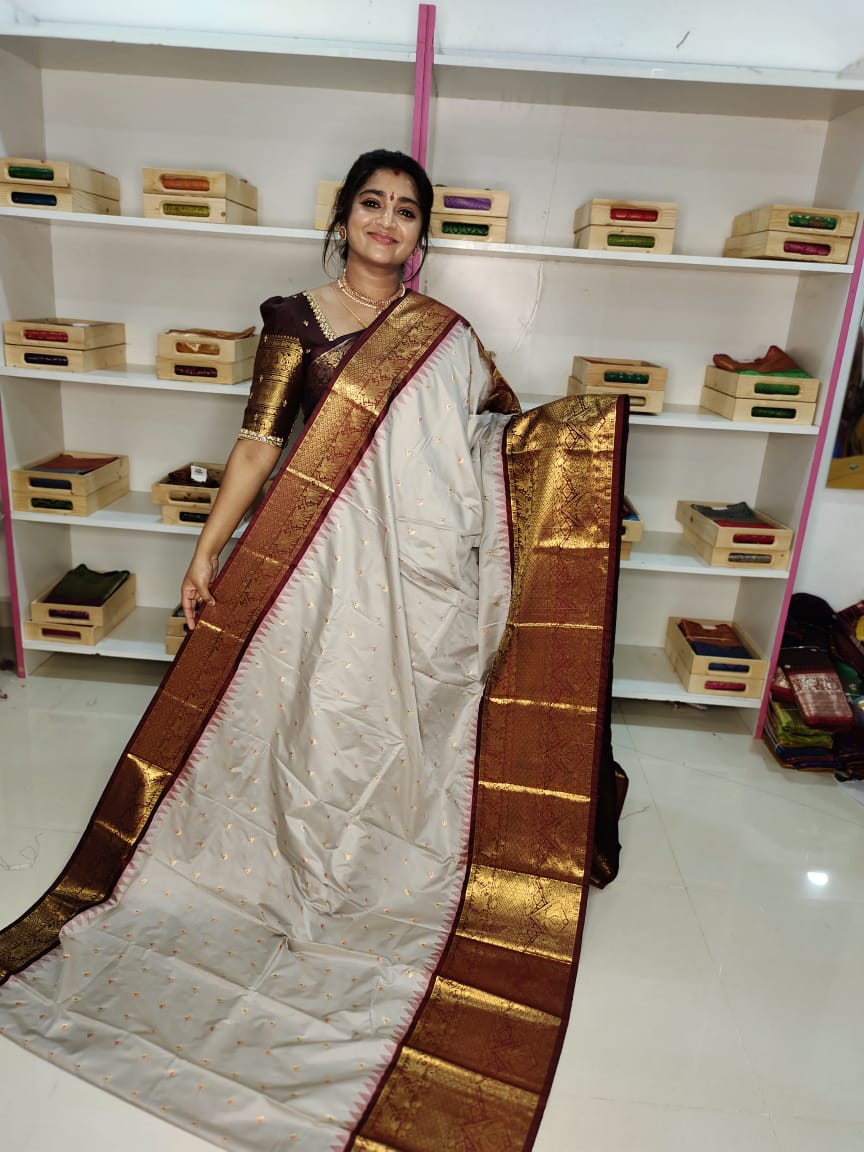 Ashadam sale gadwal silk saree)