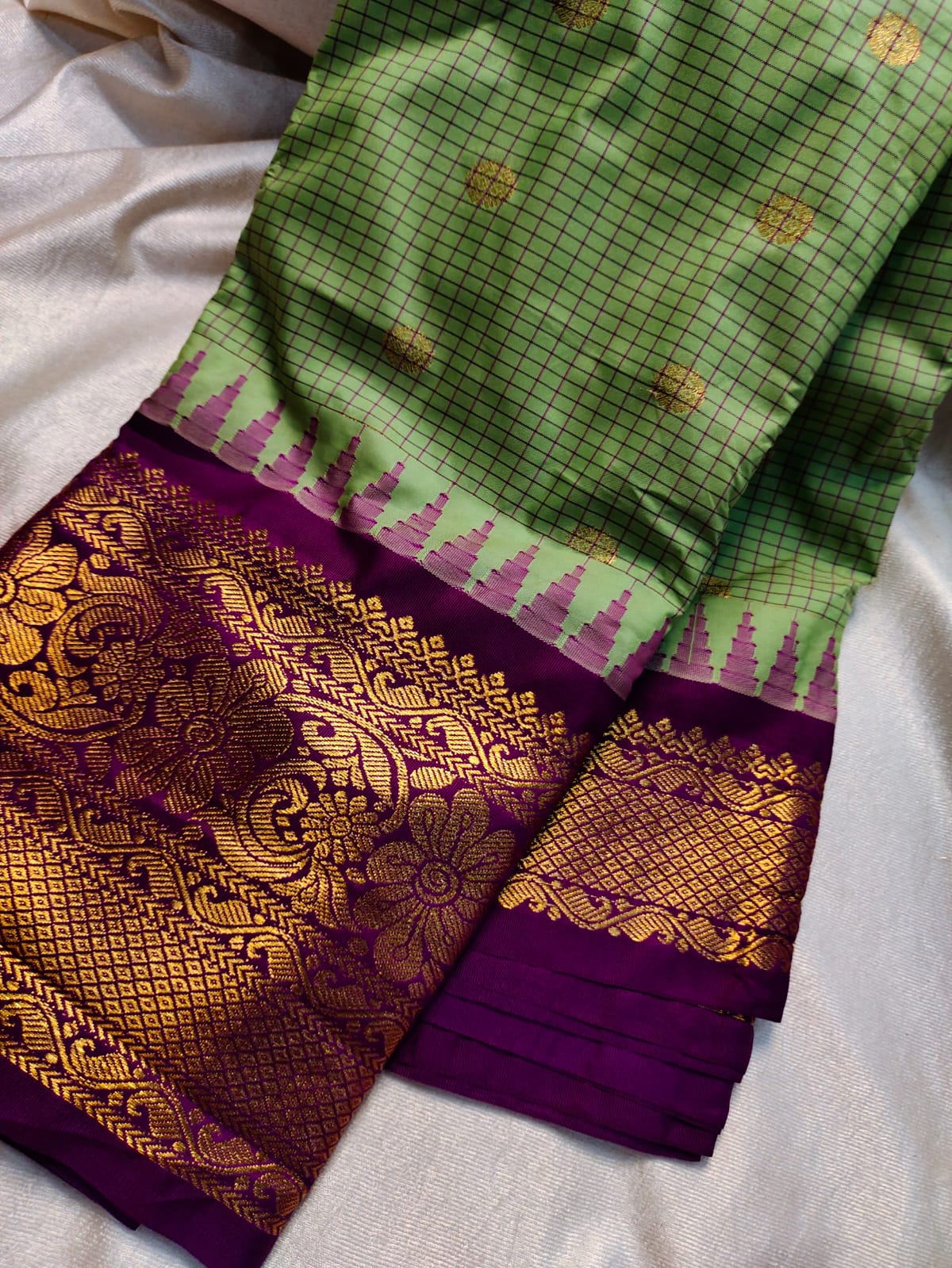 60% offer gadwal sarees