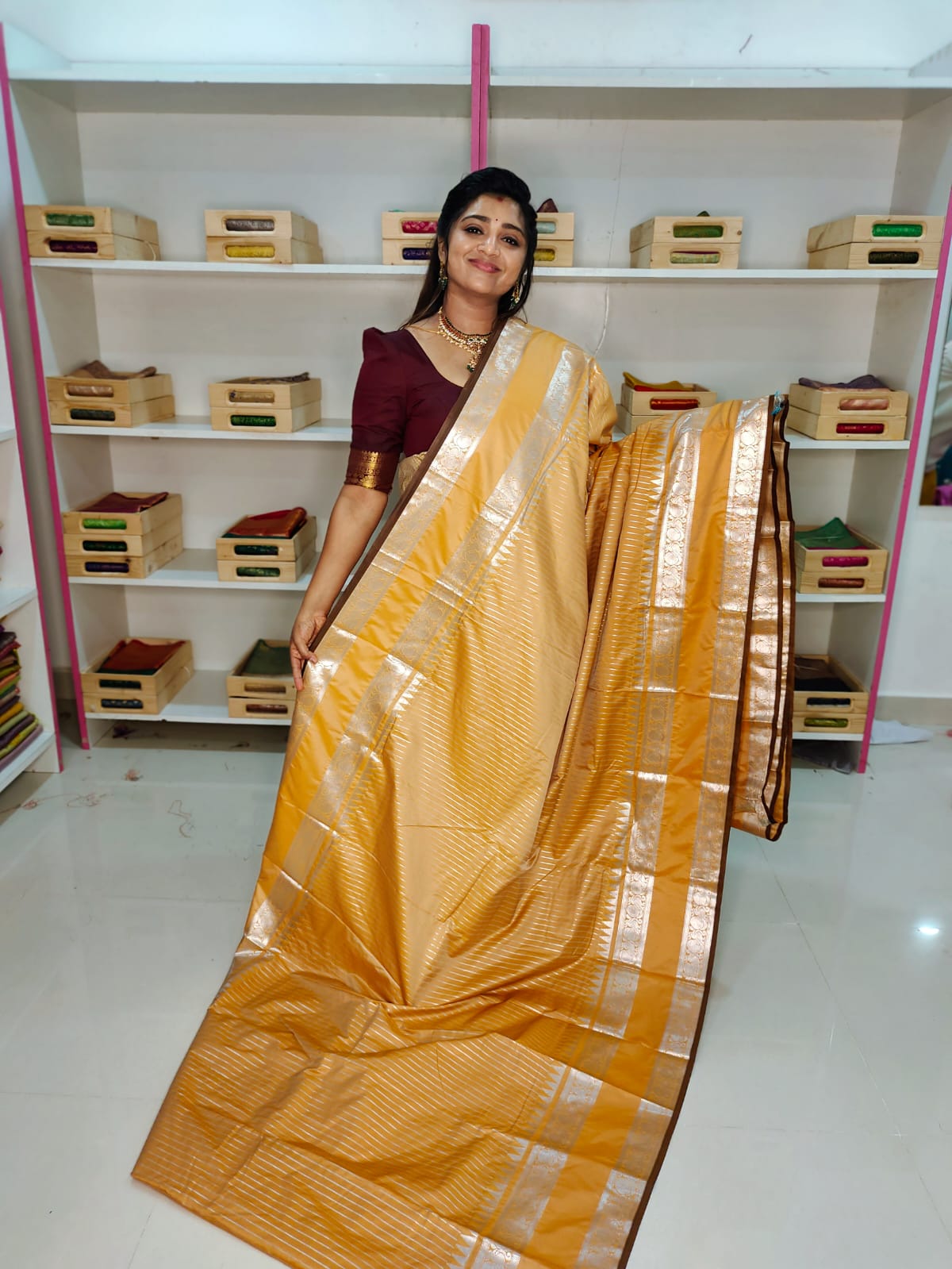 Gadwal Clearnce sale