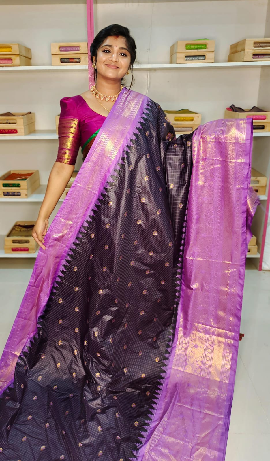 50% offer gadwal silk