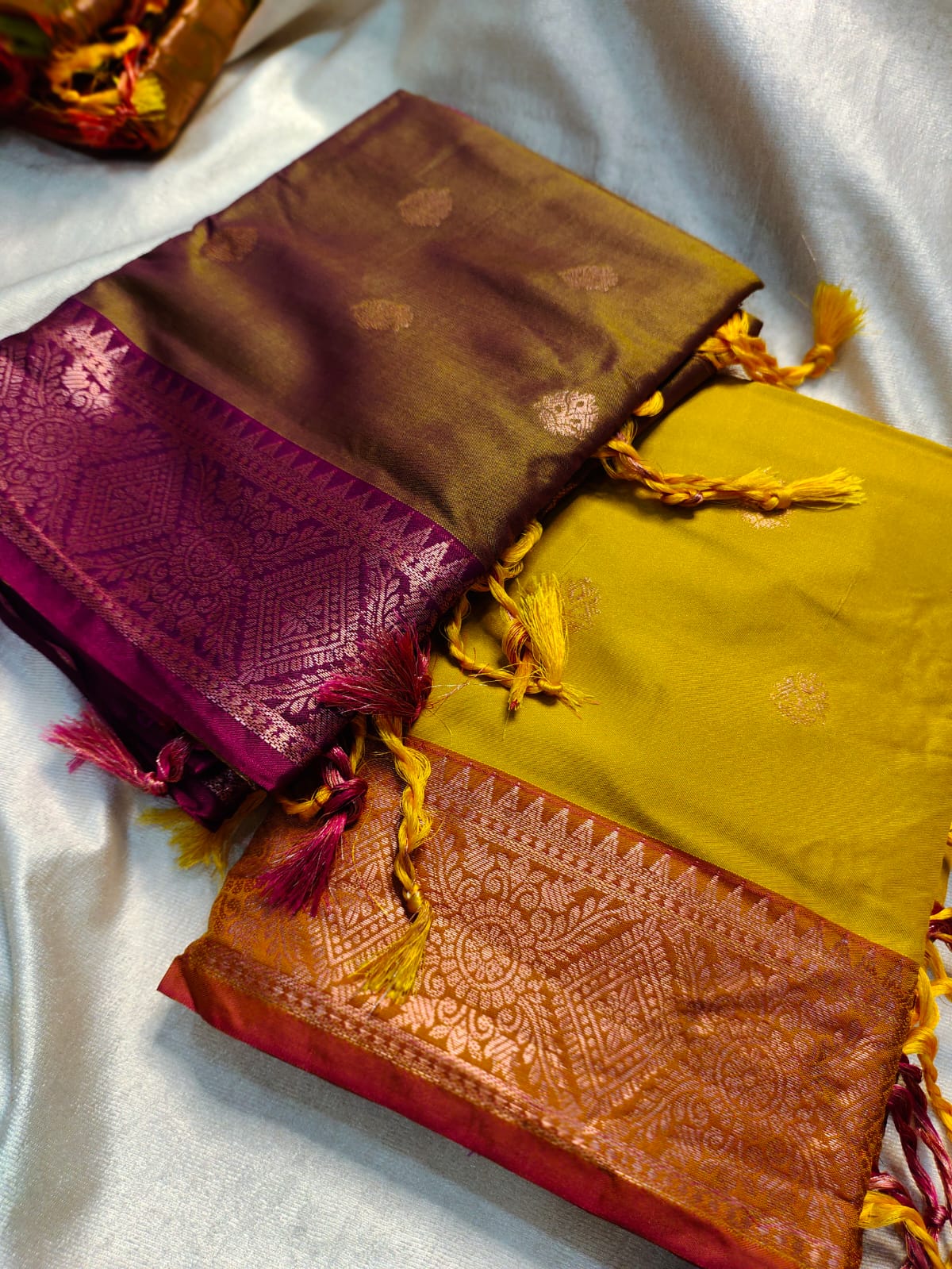 1+1 offer Uppada silk