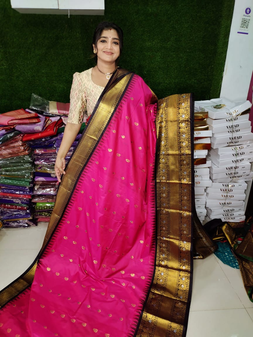Vitange gadwal silk Saree