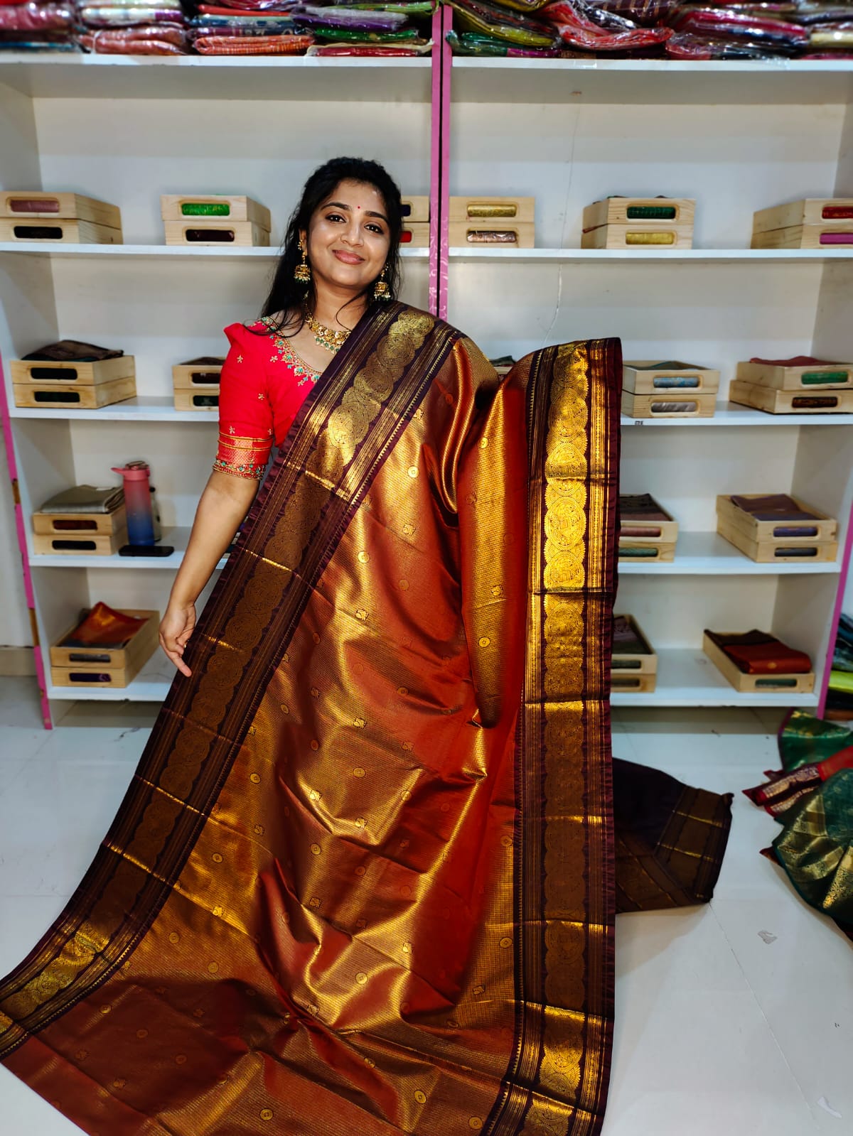 Premium vintage gadwal