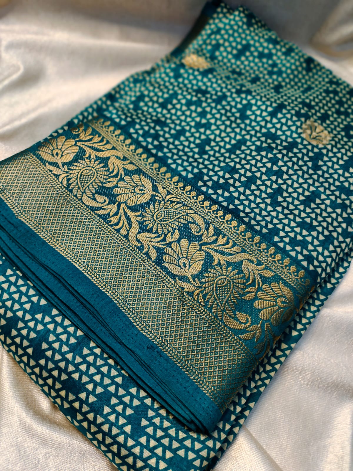 Sravanam sale