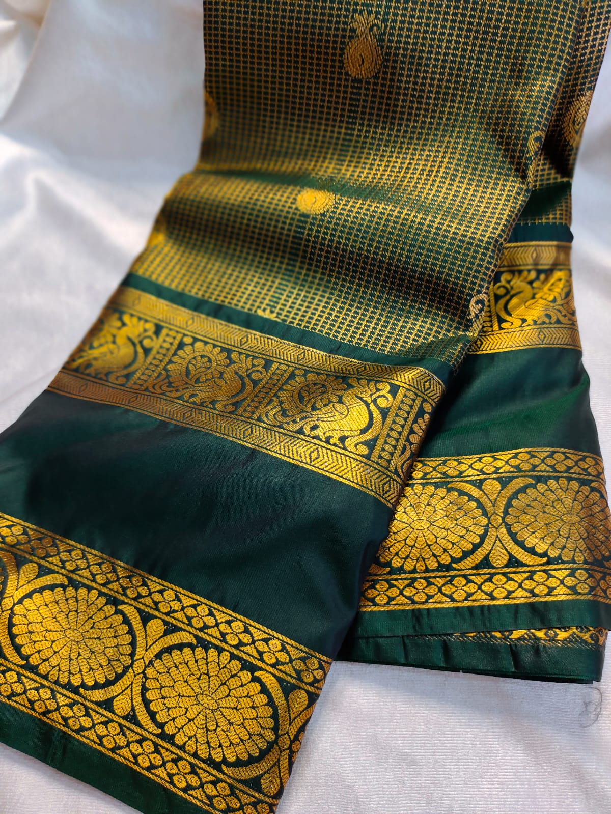 Vintage valli gadwal