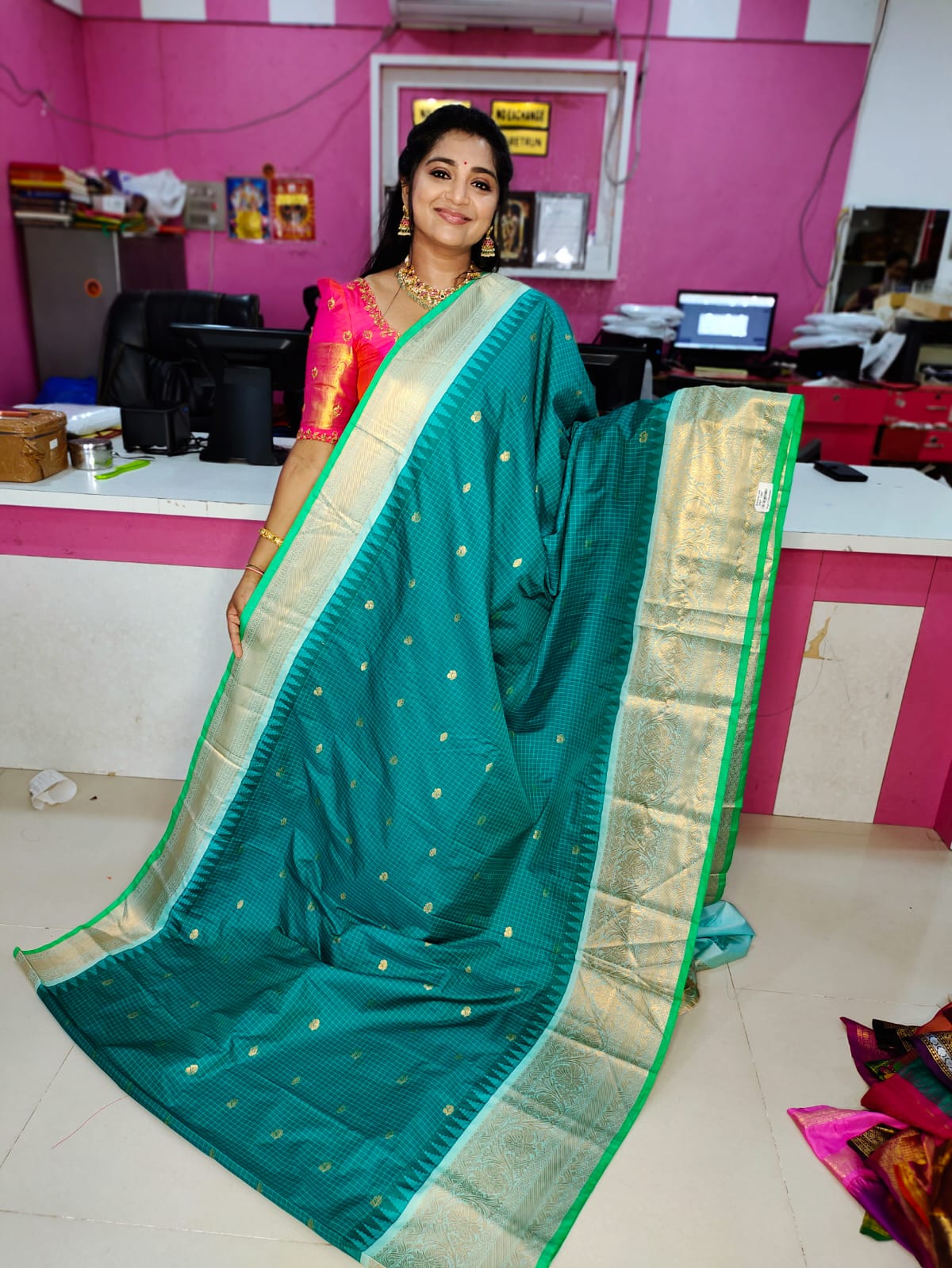 60% offer gadwal sale