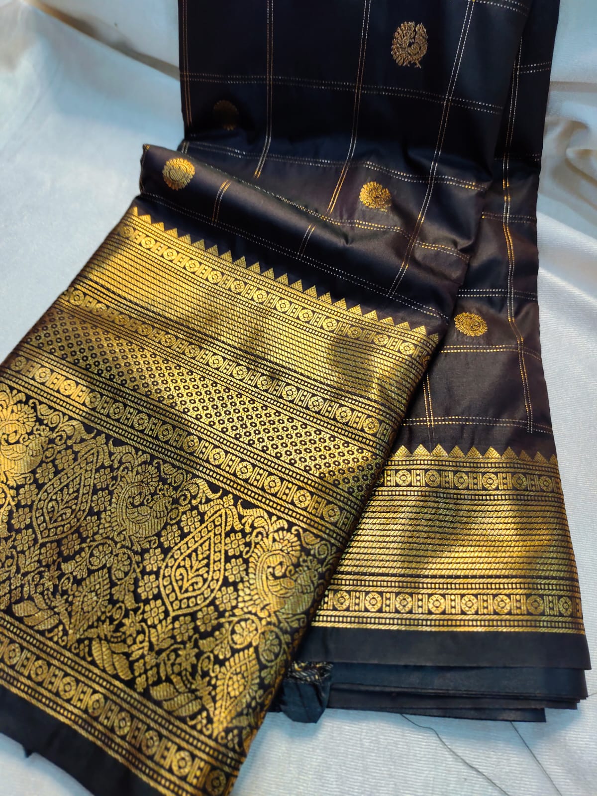 Vintage valli gadwal