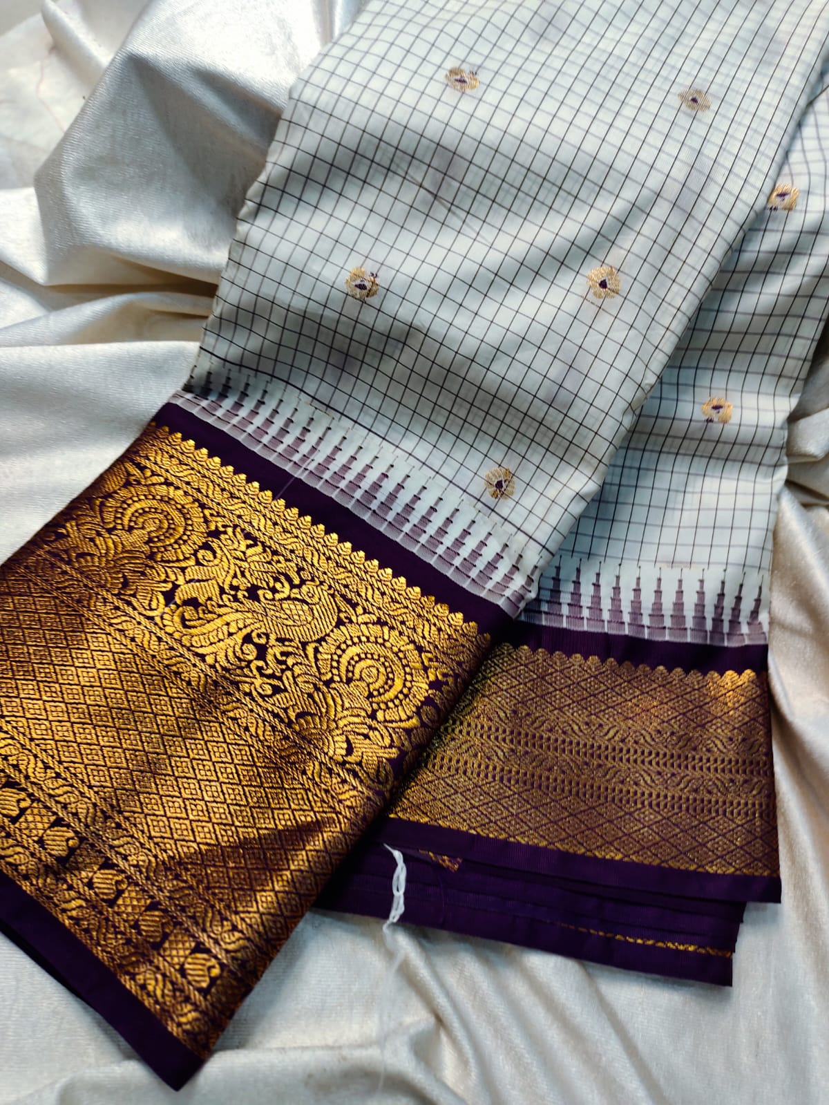 60% offer gadwal saree