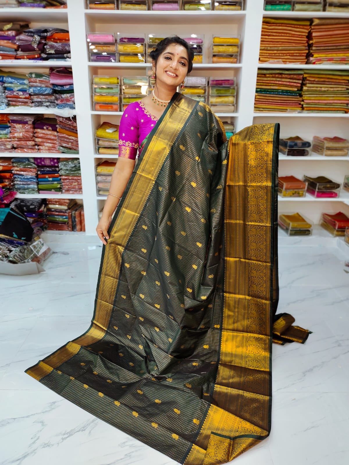 50% offer Valli gadwal