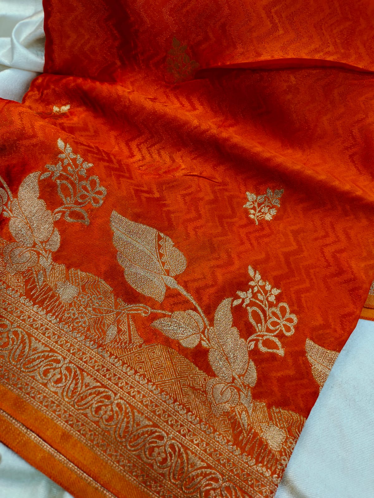 Premium Fancy sarees 60% off