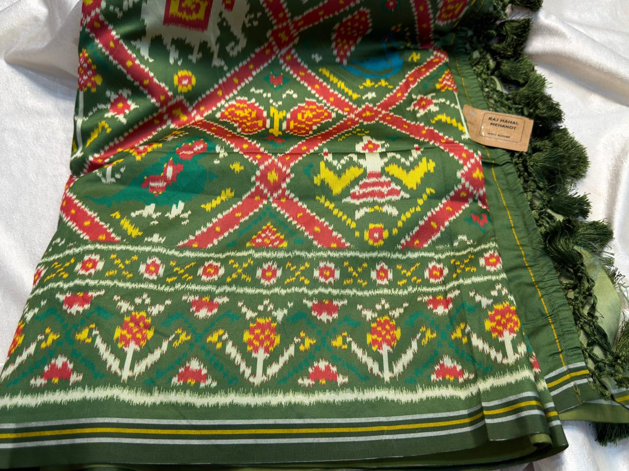 Patola sale