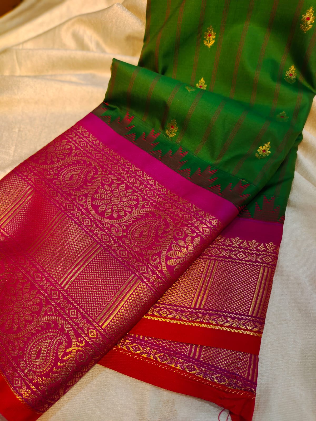 Sravanam gadwal sale
