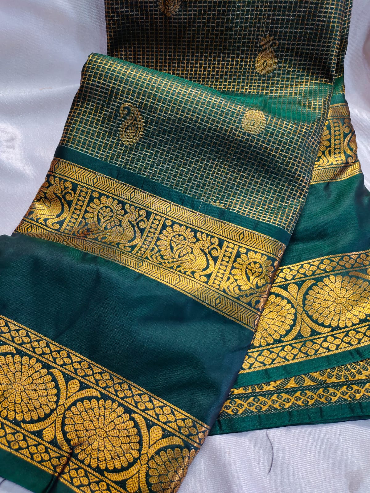 Vintage valli gadwal