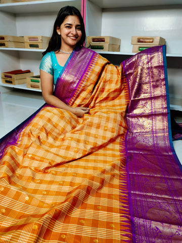 Vitange gadwal silk