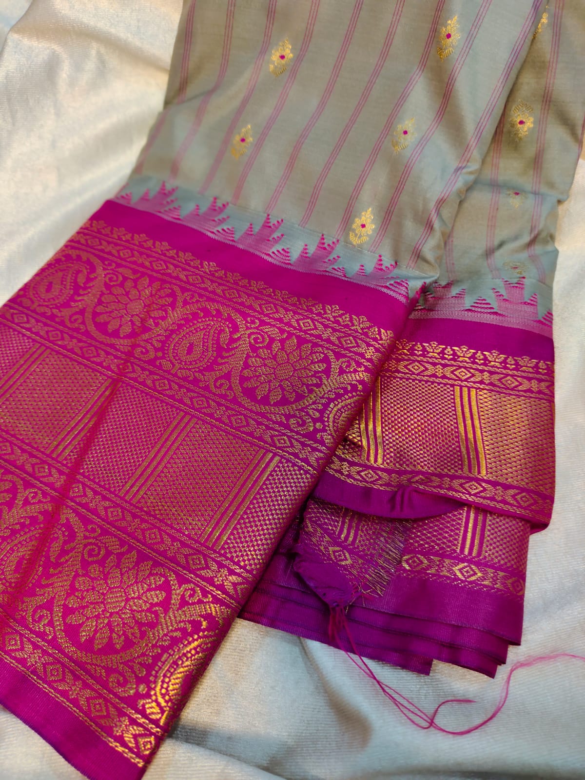 Sravanam gadwal sale